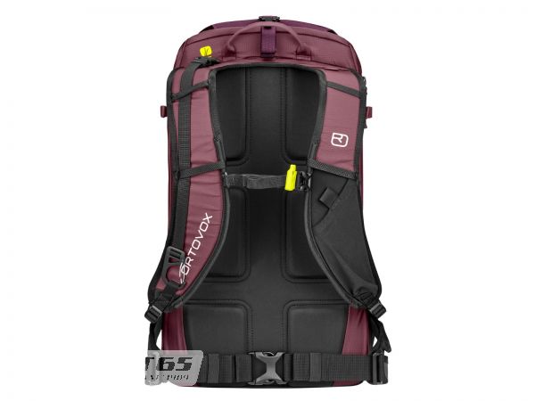 Ortovox Ravine 32S backpack, winetasting