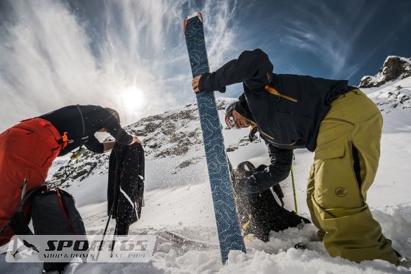 Sport65 touring- & freetouring rental skis with pintech bindings